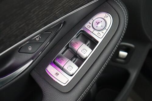 MERCEDES-BENZ GLC 300 de BUS.SOLUTION DA 306PK  4MATIC 9G-TRONIC + GPS + LEDER + CARPLAY + CAMERA + PDC + CRUISE + PANO DAK + ALU 18 + TREKHAAK