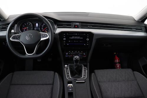 VOLKSWAGEN Passat Variant STYLE BUSINESS 1.5TSI + GPS + CARPLAY + CAMERA + PDC + CRUISE + ALU 16