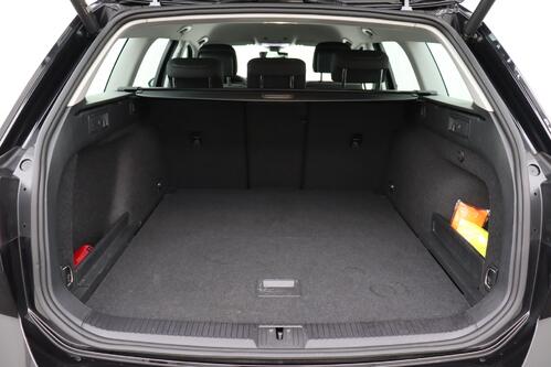 VOLKSWAGEN Passat Variant STYLE BUSINESS 1.5TSI + GPS + CARPLAY + CAMERA + PDC + CRUISE + ALU 16