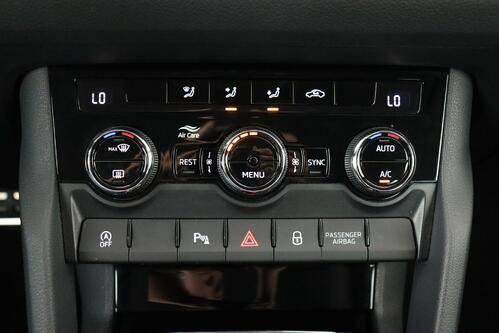SKODA Kodiaq AMBITION 1.5TSI DSG  + 7PL. + CARPLAY + CAMERA + PDC + ALU 18