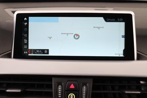 BMW X1 SDRIVE 18i + CARPLAY + GPS + CAMERA + PDC + CRUISE + LEDER + ALU 17