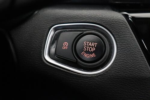 BMW X1 SDRIVE 18i + CARPLAY + GPS + CAMERA + PDC + CRUISE + LEDER + ALU 17