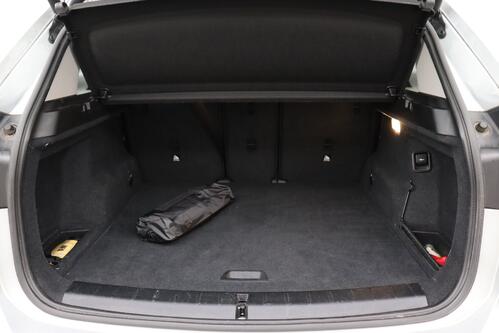 BMW X1 SDRIVE 18i + CARPLAY + GPS + CAMERA + PDC + CRUISE + LEDER + ALU 17