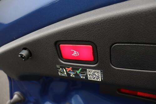 MERCEDES-BENZ CLE 200 Cabriolet - AMG line | Burmester | Night Pack | 20" Mutispoke | Light Pack | 360° Camera | Memory Pack | Distronic Pro