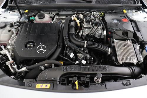 MERCEDES-BENZ CLA 250 e - SHOOTING BRAKE AMG -Line iA  + GPS + LEDER/ALCANTARA + CAMERA + PDC + CRUISE + OPEN DAK + ALU 