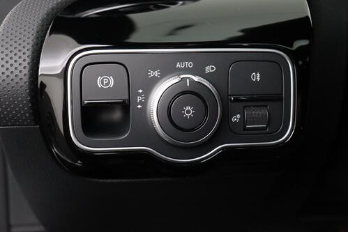 MERCEDES-BENZ CLA 250 e - SHOOTING BRAKE AMG -Line iA  + GPS + LEDER/ALCANTARA + CAMERA + PDC + CRUISE + OPEN DAK + ALU 