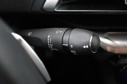 PEUGEOT 3008 1.2 PURETECH 131 PK EAT8 + A/T + GPS + CARPLAY + CAMERA + HALF/LEDER + PDC + CRUISE + ALU 18