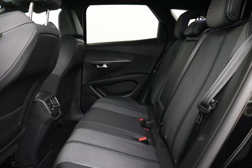 PEUGEOT 3008 1.2 PURETECH 131 PK EAT8 + A/T + GPS + CARPLAY + CAMERA + HALF/LEDER + PDC + CRUISE + ALU 18
