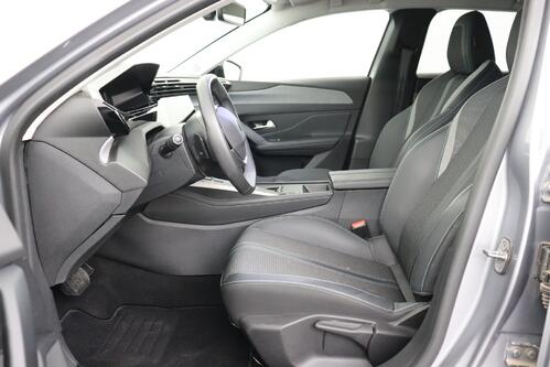 PEUGEOT 308  SW ALLURE 1.2 PURETECH EAT8 + A/T + GPS + CARPLAY + CAMERA + HALF/LEDER + PDC + CRUISE(ACC) + ALU 17