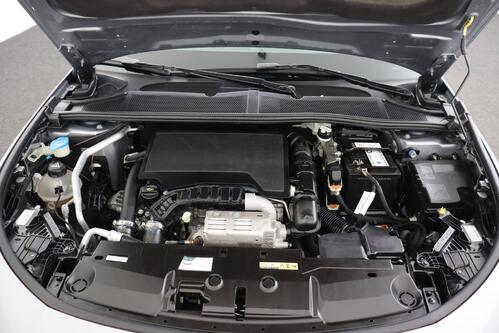 PEUGEOT 308  SW ALLURE 1.2 PURETECH EAT8 + A/T + GPS + CARPLAY + CAMERA + HALF/LEDER + PDC + CRUISE(ACC) + ALU 17