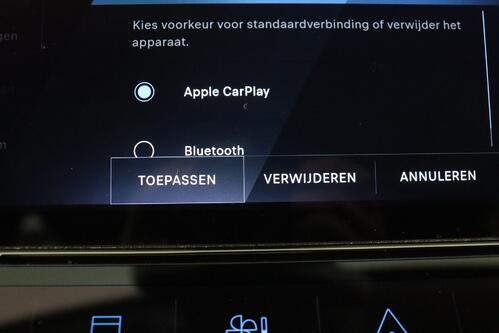 PEUGEOT 308  SW ALLURE 1.2 PURETECH EAT8 + A/T + GPS + CARPLAY + CAMERA + HALF/LEDER + PDC + CRUISE(ACC) + ALU 17