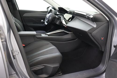 PEUGEOT 308  SW ALLURE 1.2 PURETECH EAT8 + A/T + GPS + CARPLAY + CAMERA + HALF/LEDER + PDC + CRUISE(ACC) + ALU 17