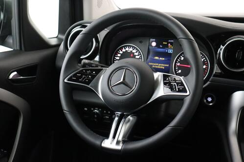 MERCEDES-BENZ T 180 PROGRESSIVE- LINE  iA DCT + 7PL. + A/T + GPS + LEDER + CAMERA + PDC + CRUISE + ALU 16