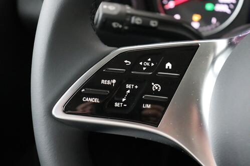 MERCEDES-BENZ T 180 PROGRESSIVE- LINE  iA DCT + 7PL. + A/T + GPS + LEDER + CAMERA + PDC + CRUISE + ALU 16