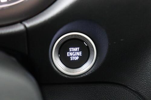 MERCEDES-BENZ T 180 PROGRESSIVE- LINE  iA DCT + 7PL. + A/T + GPS + LEDER + CAMERA + PDC + CRUISE + ALU 16