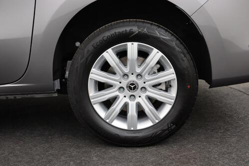 MERCEDES-BENZ T 180 iA DCT PROGRESSIVE LINE L2  + 7 PL. + CAMERA + PDC + CRUISE + LEDER + ALU 