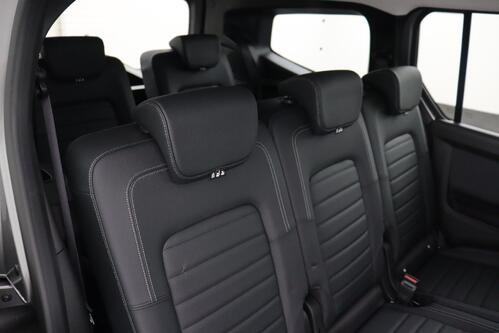 MERCEDES-BENZ T 180 iA DCT PROGRESSIVE LINE L2  + 7 PL. + CAMERA + PDC + CRUISE + LEDER + ALU 