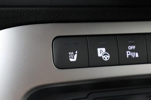 MERCEDES-BENZ T 180 1.3 DCT PROGRESSIVE LINE L2 +  7 PL. + GPS + CAMERA + PDC + CRUISE + LEDER + ALU