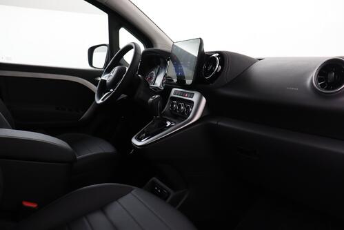 MERCEDES-BENZ T 180 1.3 DCT PROGRESSIVE LINE L2 +  7 PL. + GPS + CAMERA + PDC + CRUISE + LEDER + ALU