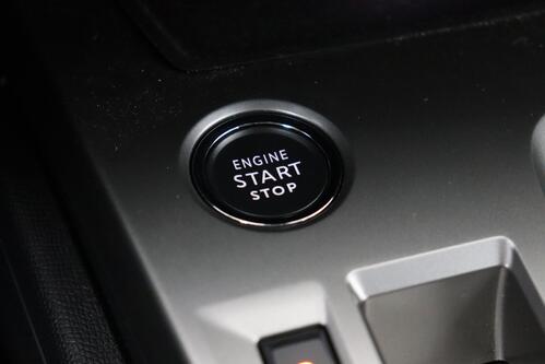 PEUGEOT 308 ACTIVE PACK 1.2 PURETECH EAT8 + A/T + GPS + CARPLAY + PDC + CRUISE(ACC) + ALU