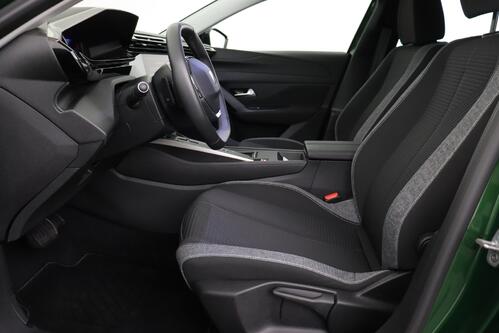 PEUGEOT 308 ACTIVE PACK 1.2 PURETECH EAT8 + A/T + GPS + CARPLAY + PDC + CRUISE(ACC) + ALU