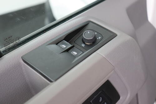 VOLKSWAGEN Crafter 2.0 TDI MT L3H3 Fourgon + CARPLAY + LEDER + AIRCO 