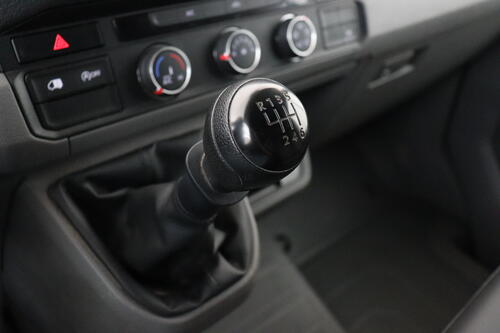 VOLKSWAGEN Crafter 2.0 TDI MT L3H3 Fourgon + CARPLAY + LEDER + AIRCO 