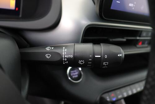 JEEP Avenger 1.2 T3 MT SUMMIT + CARPLAY + CAMERA + PDC + CRUISE + PANO + HALF-LEDER + ALU 