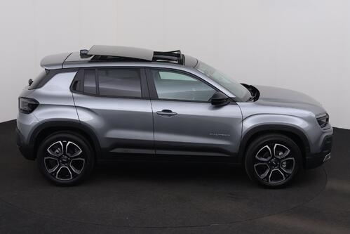 JEEP Avenger 1.2 T3 MT SUMMIT + CARPLAY + CAMERA + PDC + CRUISE + PANO + HALF-LEDER + ALU 