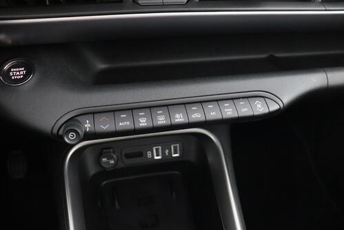 JEEP Avenger 1.2 T3 MT SUMMIT + CARPLAY + CAMERA + PDC + CRUISE (ACC) + PANO + HALF-LEDER + ALU 