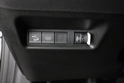 JEEP Avenger 1.2 T3 MT SUMMIT + CARPLAY + CAMERA + PDC + CRUISE (ACC) + PANO + HALF-LEDER + ALU 