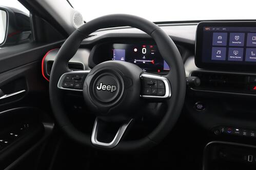 JEEP Avenger 1.2 T3 MT SUMMIT + CARPLAY + CAMERA + PDC + CRUISE (ACC) + PANO + HALF-LEDER + ALU 