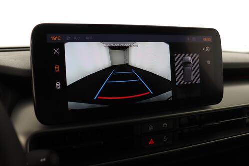 JEEP Avenger 1.2 T3 MT SUMMIT + CARPLAY + CAMERA + PDC + CRUISE (ACC) + PANO + HALF-LEDER + ALU 