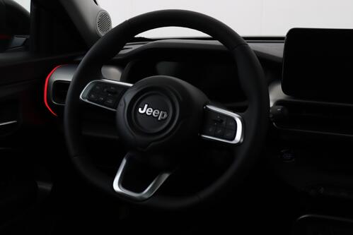 JEEP Avenger 1.2 T3 MT SUMMIT + CARPLAY + CAMERA + PDC + CRUISE + PANO DAK + ALU 