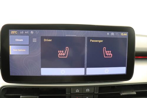 JEEP Avenger 1.2 T3 MT SUMMIT + CARPLAY + CAMERA + PDC + CRUISE + PANO DAK + ALU 