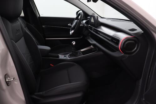 JEEP Avenger 1.2 T3 MT SUMMIT + CARPLAY + CAMERA + PDC + CRUISE + PANO DAK + ALU 