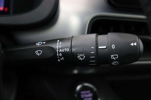 JEEP Avenger 1.2 T3 MT SUMMIT + CARPLAY + CAMERA + PDC + CRUISE + PANO DAK + ALU 