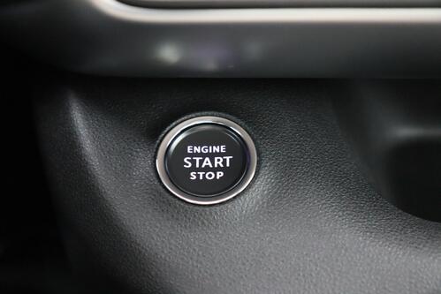 JEEP Avenger 1.2 T3 MT SUMMIT + CARPLAY + CAMERA + PDC + CRUISE + PANO DAK + ALU 