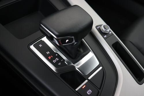 AUDI A4 35 TFSI S-LINE + GPS + PDC + LEDER + ALU 