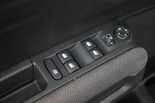 CITROEN C3 Aircross 1.2 PURETECH SHINE + CARPLAY + GPS + PDC + CRUISE + ALU 16