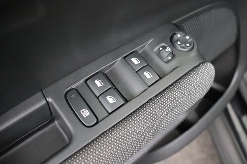 CITROEN C3 Aircross 1.2 PURETECH SHINE 1.2 + CARPLAY + GPS + PDC + CRUISE + ALU 