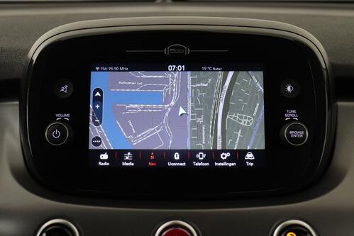 FIAT 500X SPORT 1.5i  MHEV  DCT + GPS + CAMERA + PDC + HALF/LEDER + CRUISE + ALU 