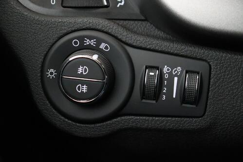 FIAT 500X SPORT 1.5i  MHEV  DCT + GPS + CAMERA + PDC + HALF/LEDER + CRUISE + ALU 