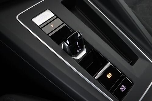 VOLKSWAGEN Golf LIFE BUSINESS 1.0 e-TSI DSG + CARPLAY + GPS + CAMERA + PDC + ALU 