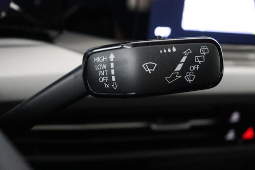 VOLKSWAGEN Golf LIFE BUSINESS 1.0 e-TSI DSG + CARPLAY + GPS + CAMERA + PDC + ALU 