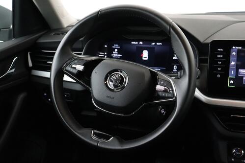 SKODA Kamiq 1.0 TSI DSG AMBITION CLEVER + GPS + CAMERA + PDC + ALU 