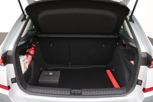 SKODA Kamiq 1.0 TSI DSG AMBITION CLEVER + GPS + CAMERA + PDC + ALU 