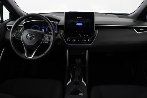 TOYOTA Corolla Cross 2.0i HYBRID CVT DYNAMIC  + A/T + GPS + CAMERA + PDC + CRUISE(ACC) + ALU 