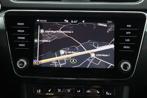 SKODA Superb COMBI CLEVER 1.4TSI iV DSG6 + GPS + CARPLAY + CAMERA + PDC + CRUISE + ALU 17