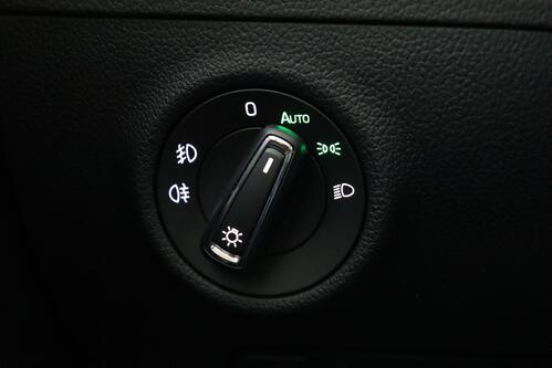 SKODA Superb COMBI CLEVER 1.4TSI iV DSG6 + GPS + CARPLAY + CAMERA + PDC + CRUISE + ALU 17